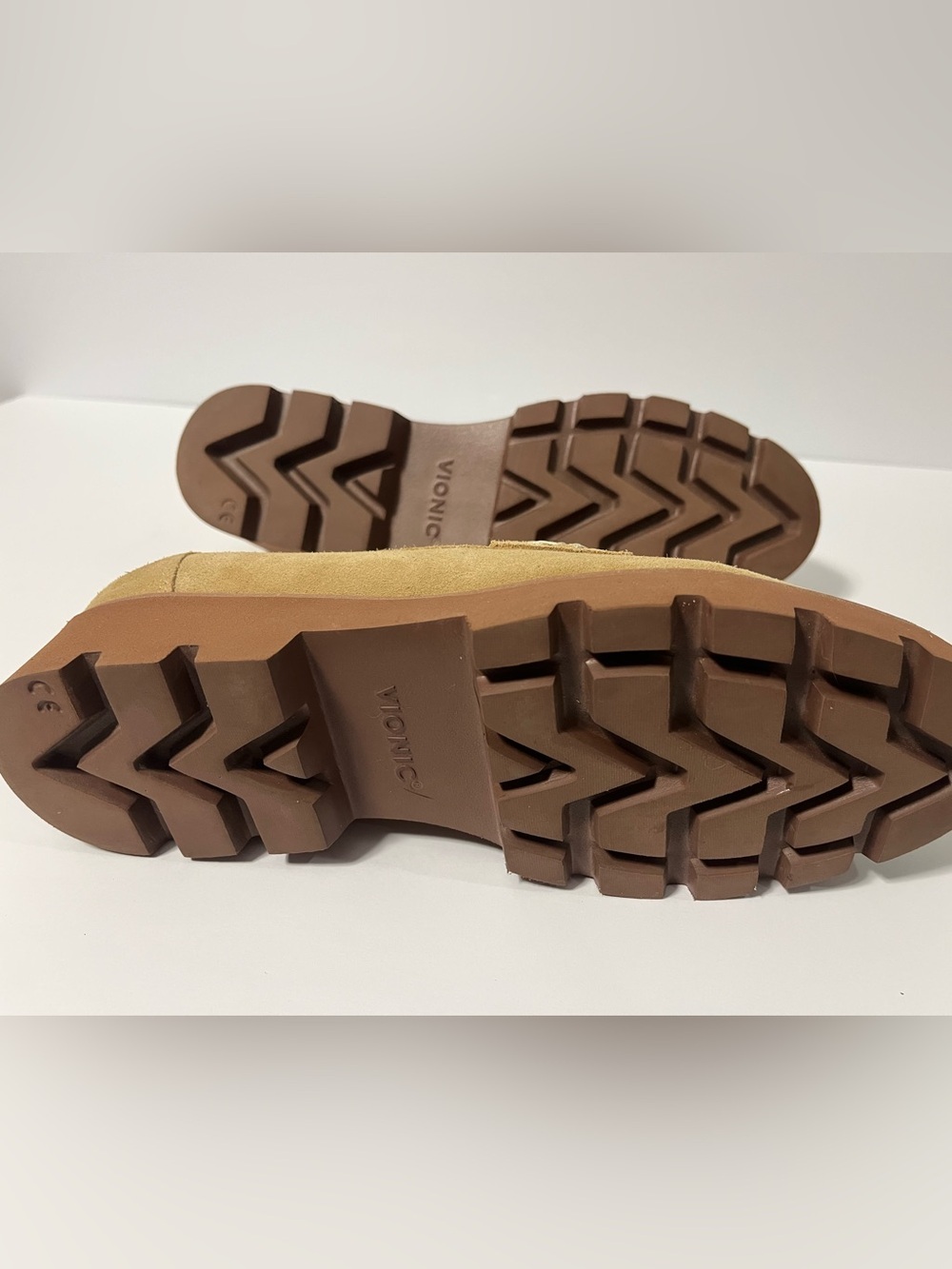 Vionic Eloide Nubuck Brown Suede Leather Loafers Womens 7 Chunky Lug Sole Preppy - Picture 10 of 11